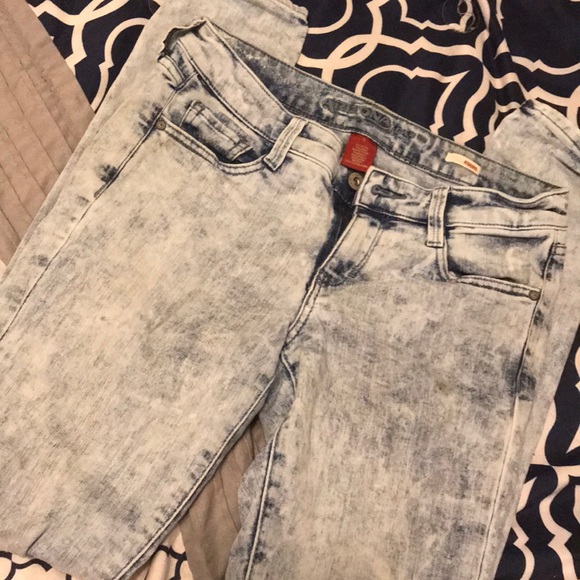 Acid washed jeans - Picture 1 of 3